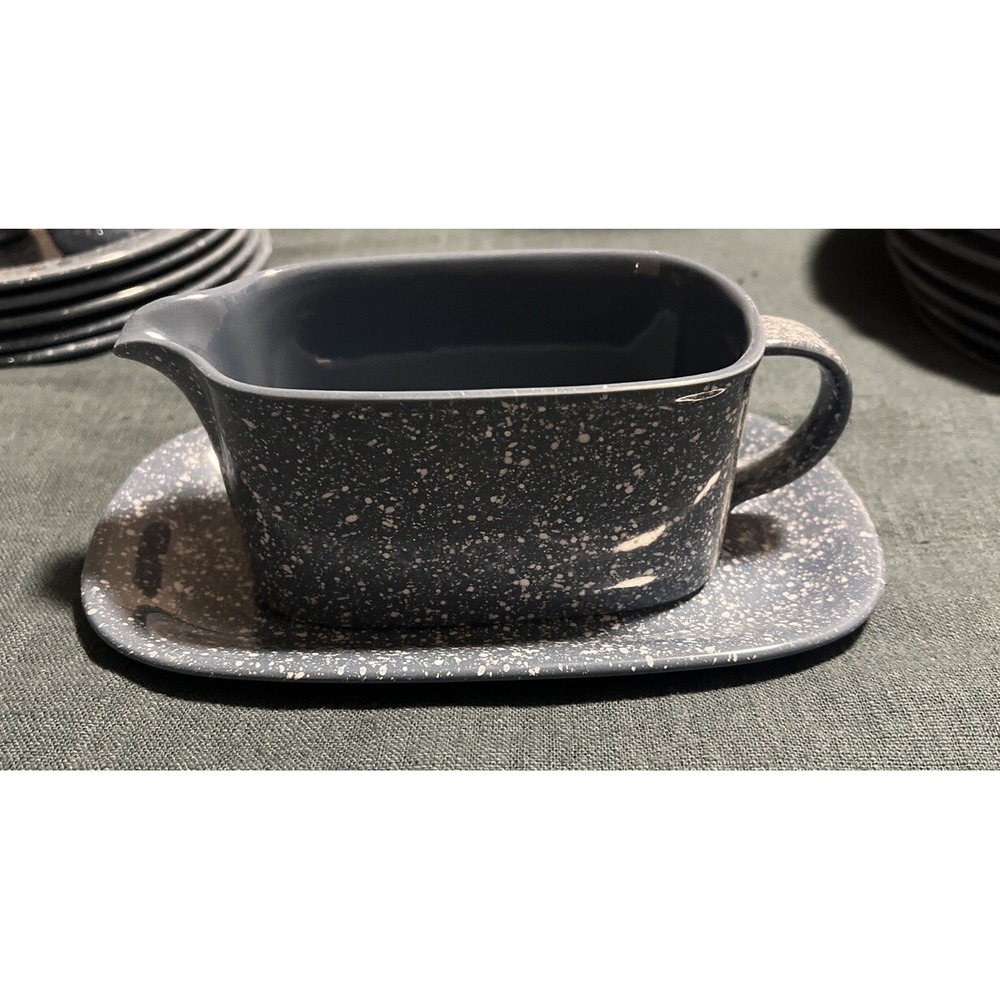 Mikasa ULTRASTONE COUNTRY BLUE Gravy Boat & Underplate CU501 Discontinued